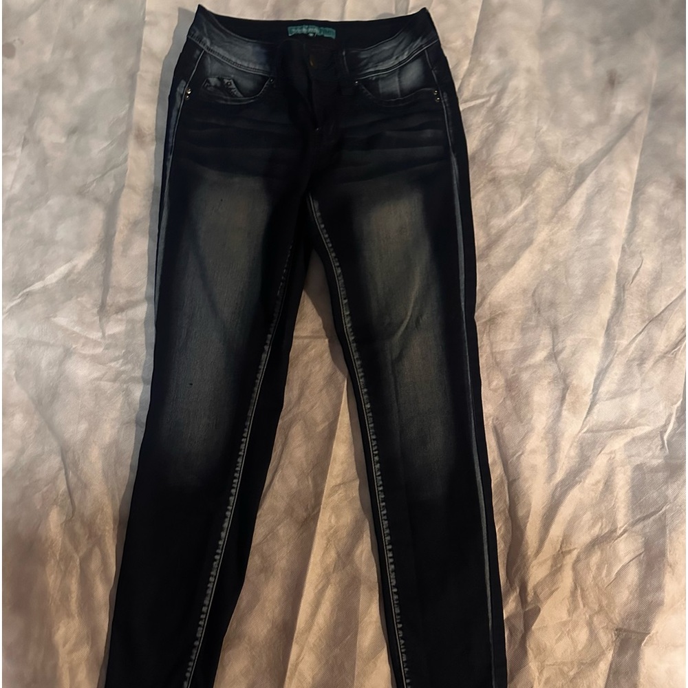 Gentle worn Dark Blue Jeans. Wanna Betta Butt Brand. Size 7.